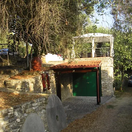 Prázdninový dům Mit Garten, Terrasse Und Grill *